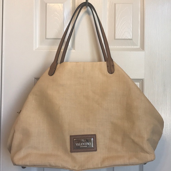 Valentino Bag - Picture 3 of 8